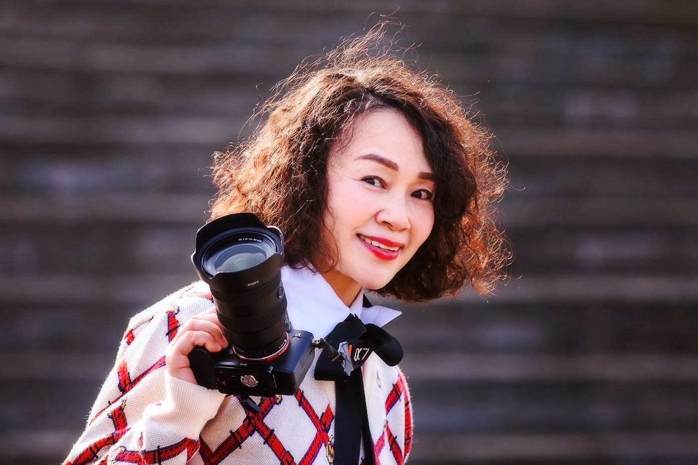 1671179244235824.jpg 李海霞肖像-1.jpg