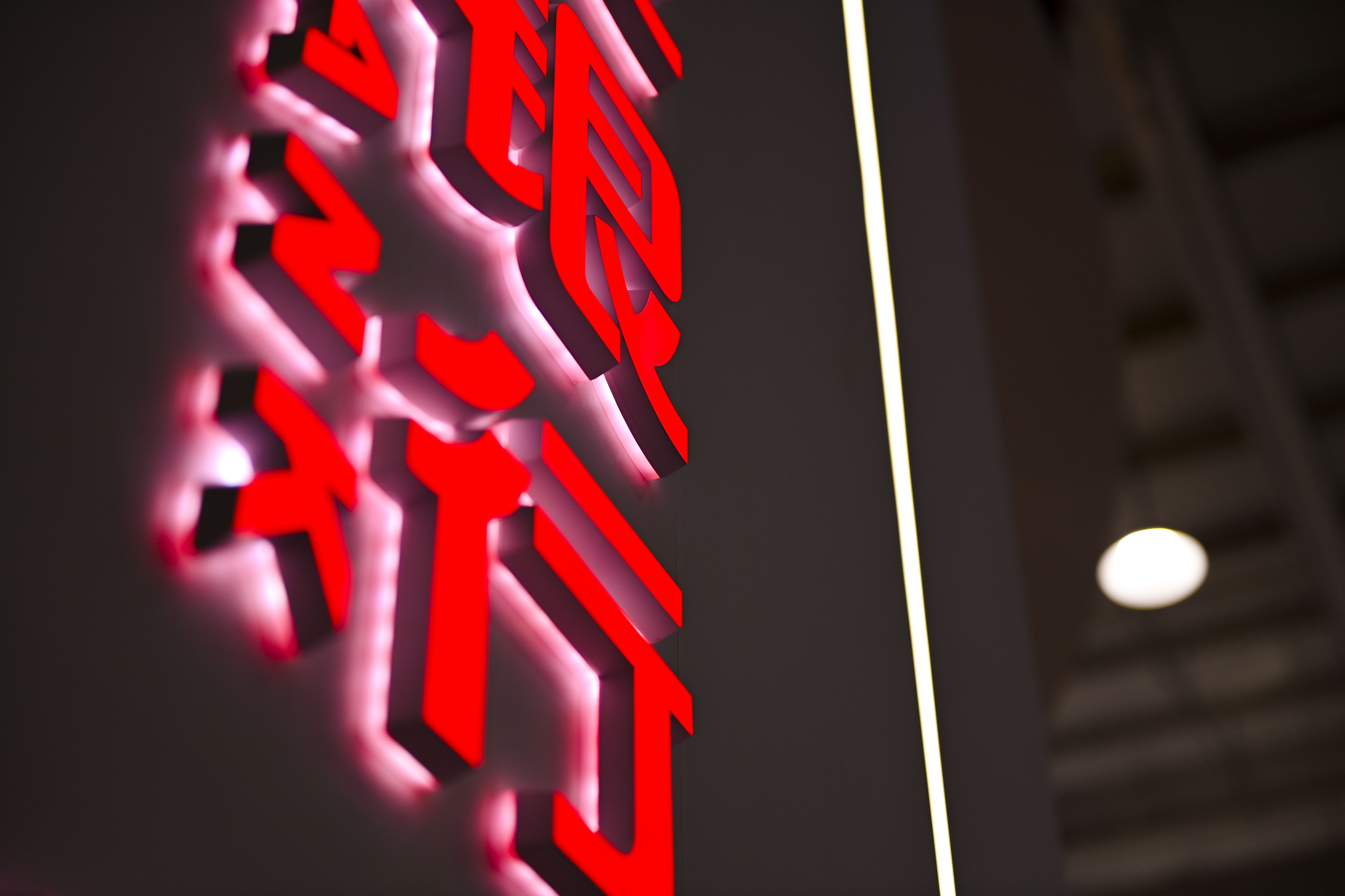 1697536733799413.jpg 银行-3.jpg