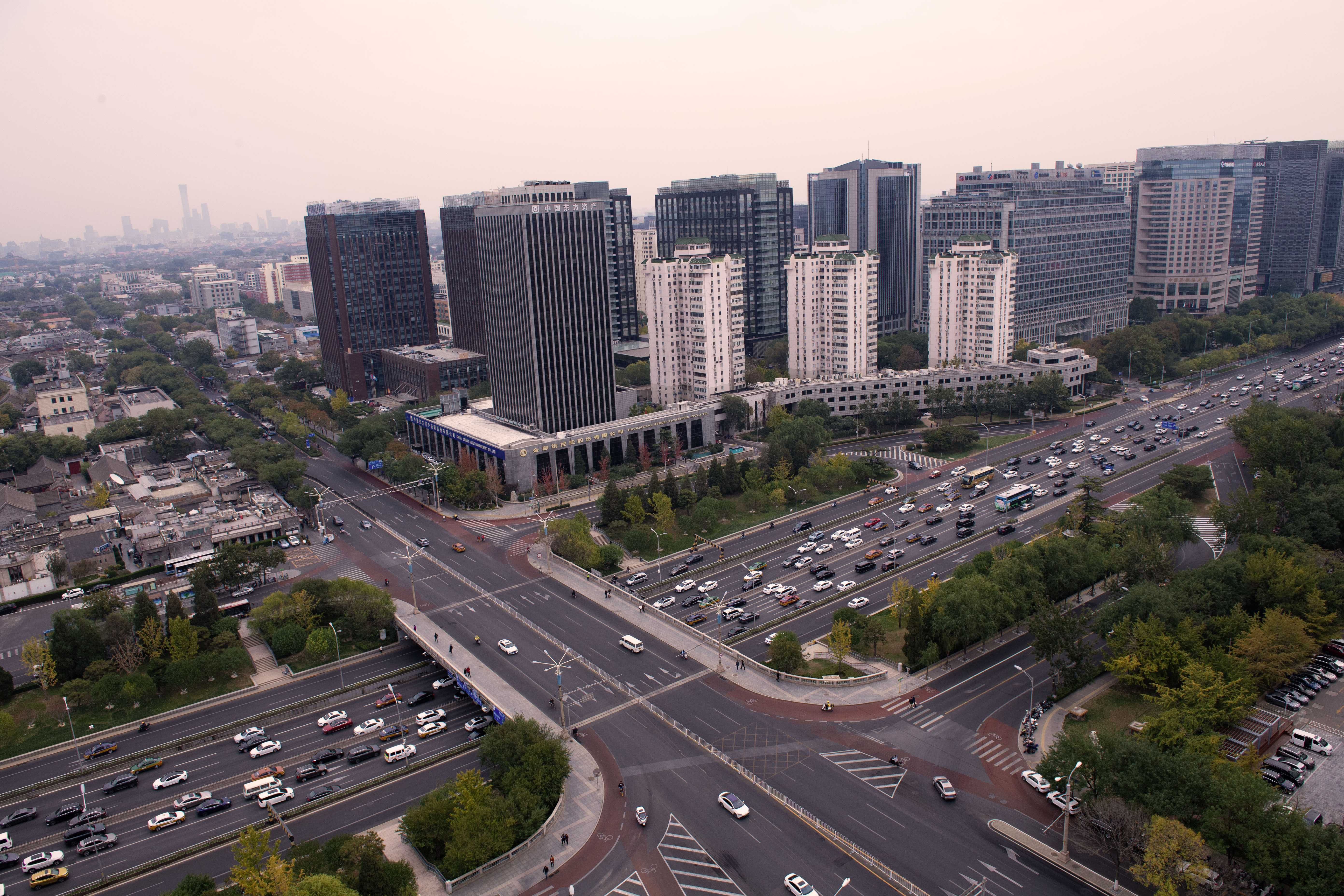 1700100382672512.jpg 2023年11月16日-从新办公室拍摄到的北京-1.jpg