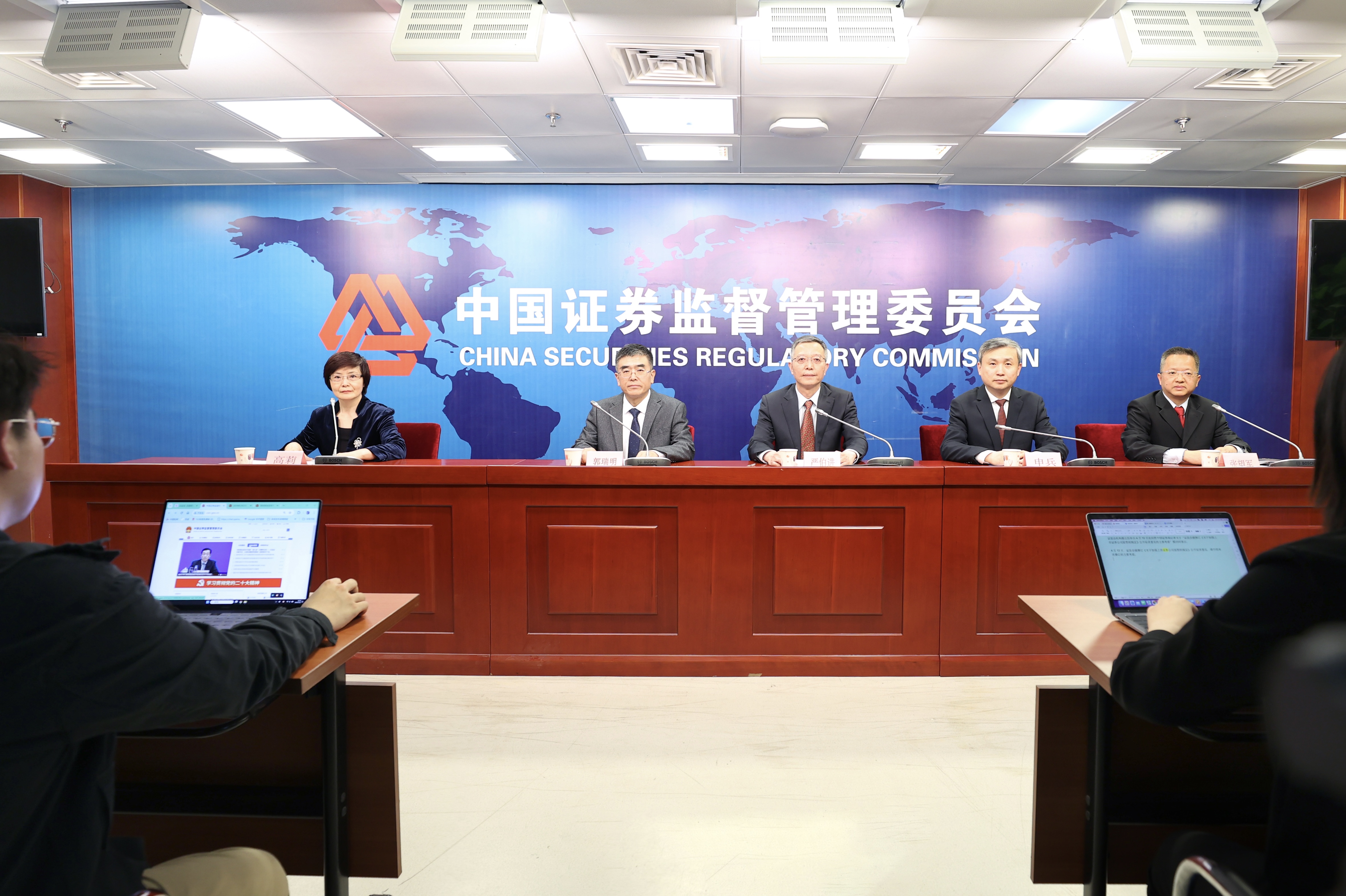 1712977465800234.jpg 1.jpg