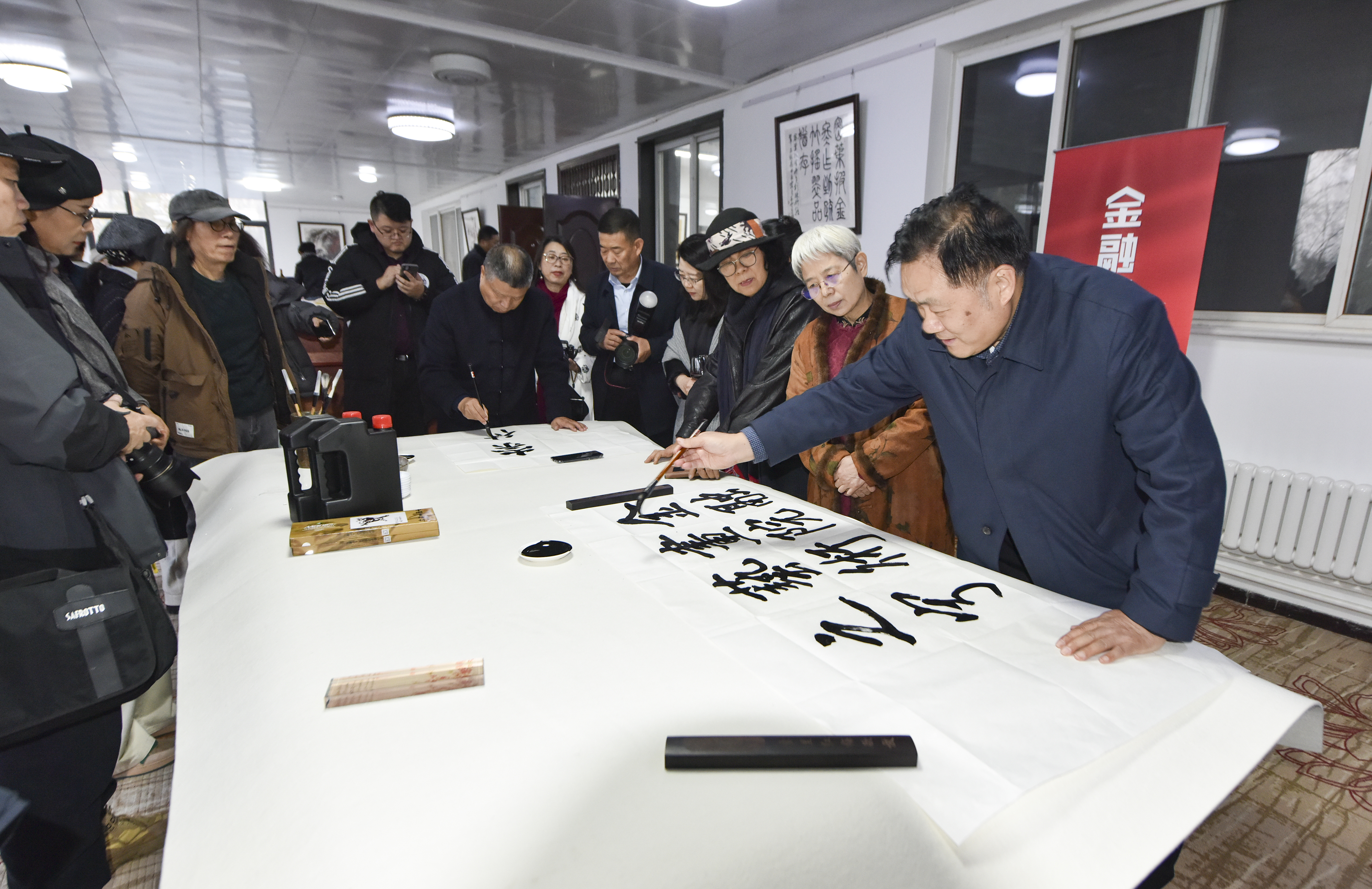 1732494860762060.jpg 18-现场3-唐旭东摄影.jpg