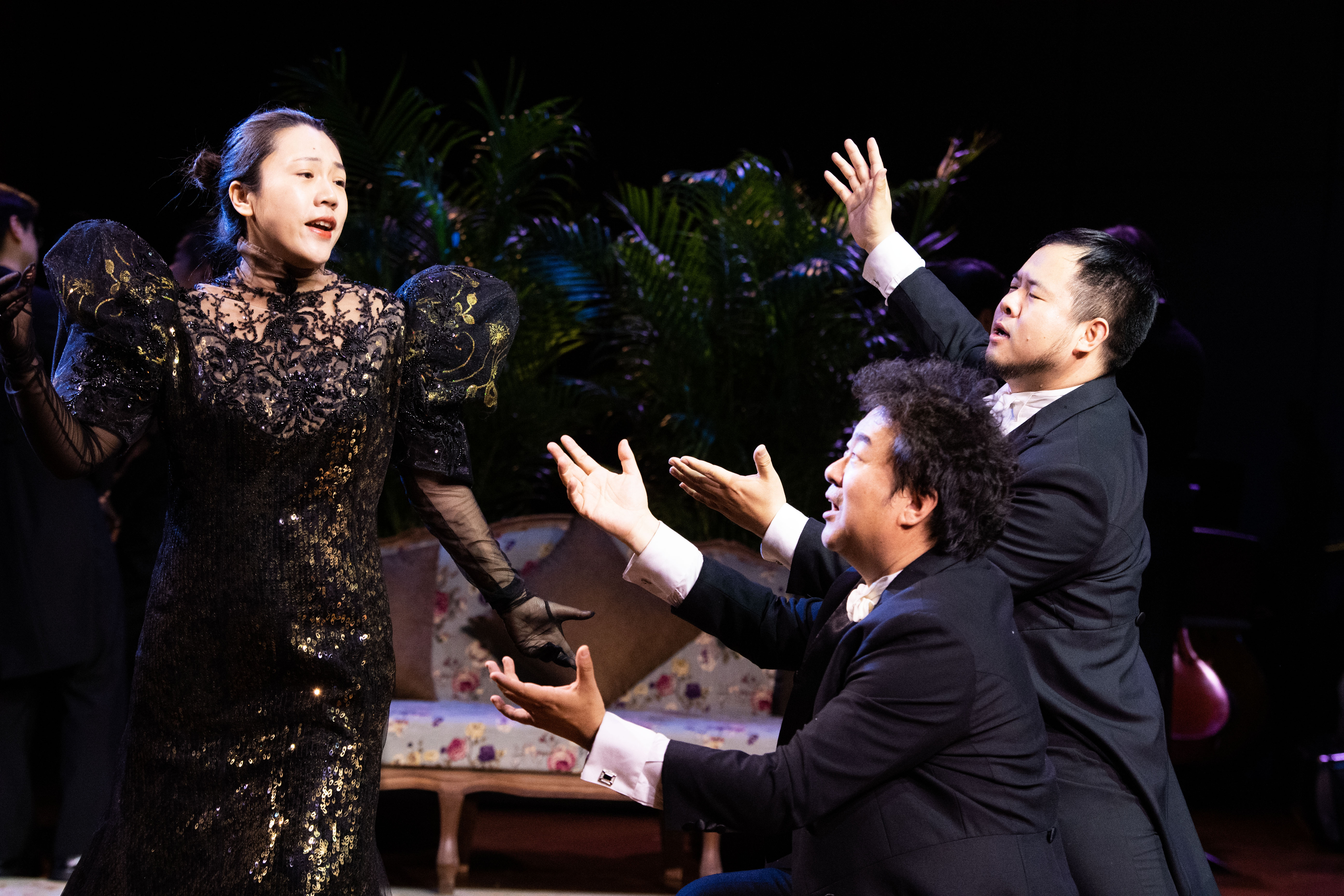 1744802240969674.jpg 2.jpg